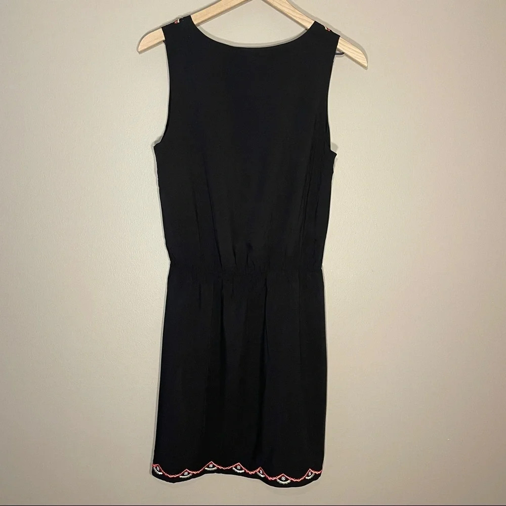 Women's S WHBM Embroidered Red Coral Black Sleeveless Dress 70's Style V neck - Picture 3 of 8